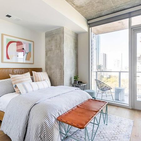 Central Modern Condo W/ Amazing Luxury Amenities Остин Екстериор снимка