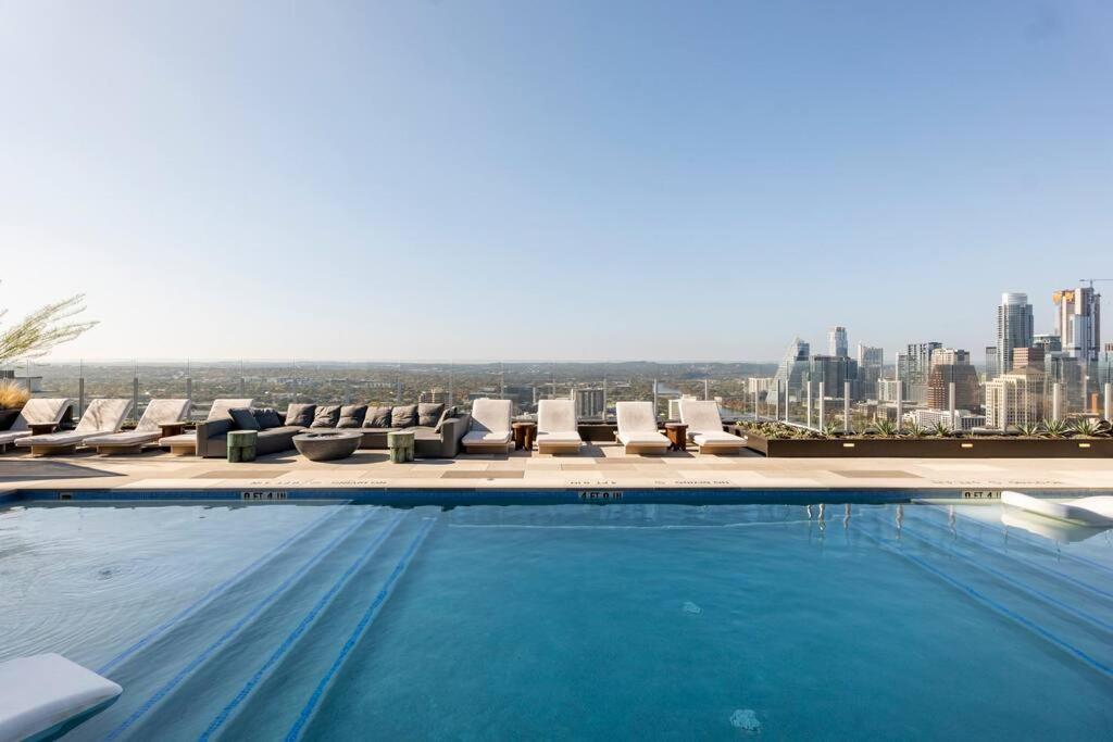 Central Modern Condo W/ Amazing Luxury Amenities Остин Екстериор снимка